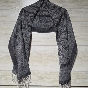 West Loop Black and Gray Paisley Scarf